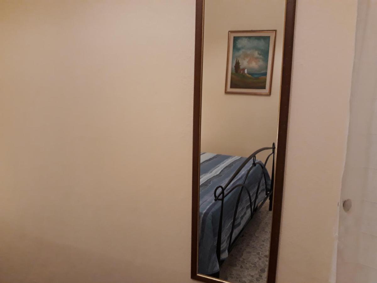 مبيت وإفطار كاستيلساردو L'Antico Faro المظهر الخارجي الصورة